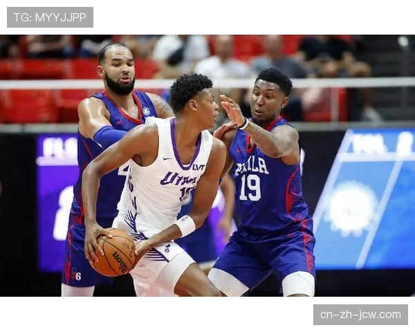菲利波夫斯基20分14篮板6助攻全面表现,爵士年轻内线成长可期 菲利波夫斯基20分14篮板6助攻全面表现,爵士年轻内线成长可期
